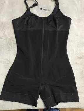 Yianna Black Full-Body Shaping Bodysuit with Front Zipper